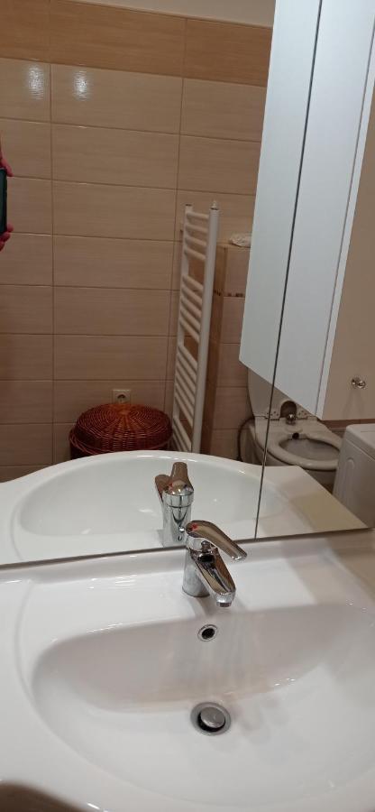 Western Apartman Budapest Bagian luar foto