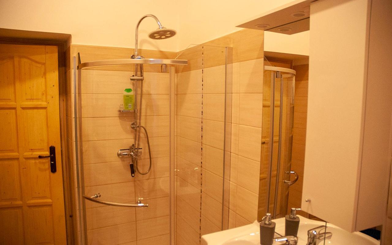 Western Apartman Budapest Bagian luar foto