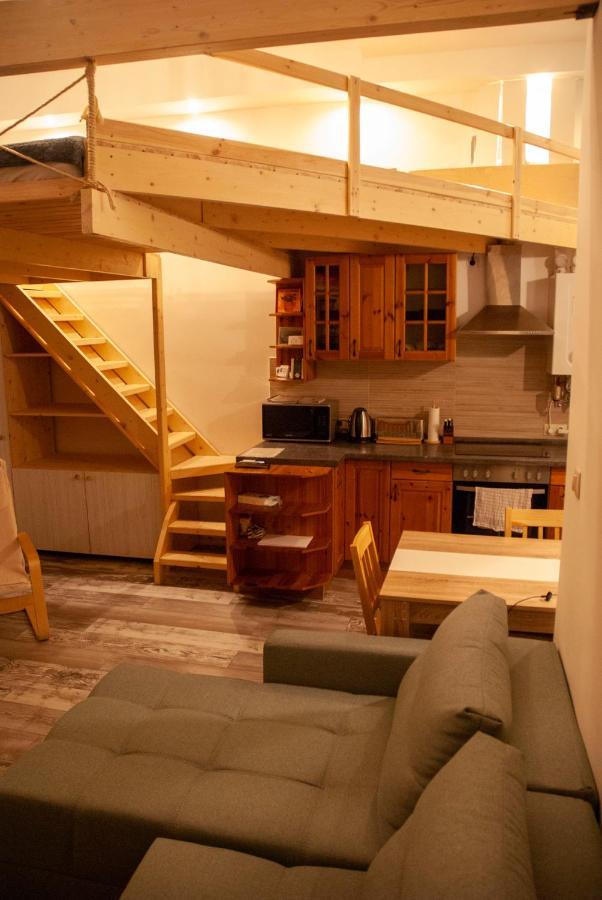 Western Apartman Budapest Bagian luar foto