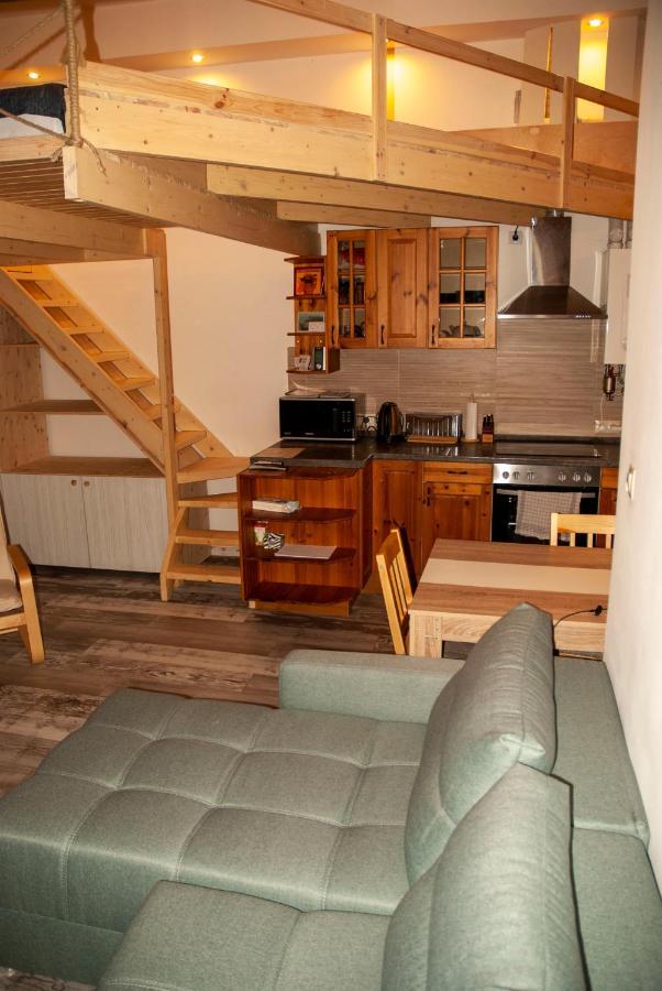Western Apartman Budapest Bagian luar foto