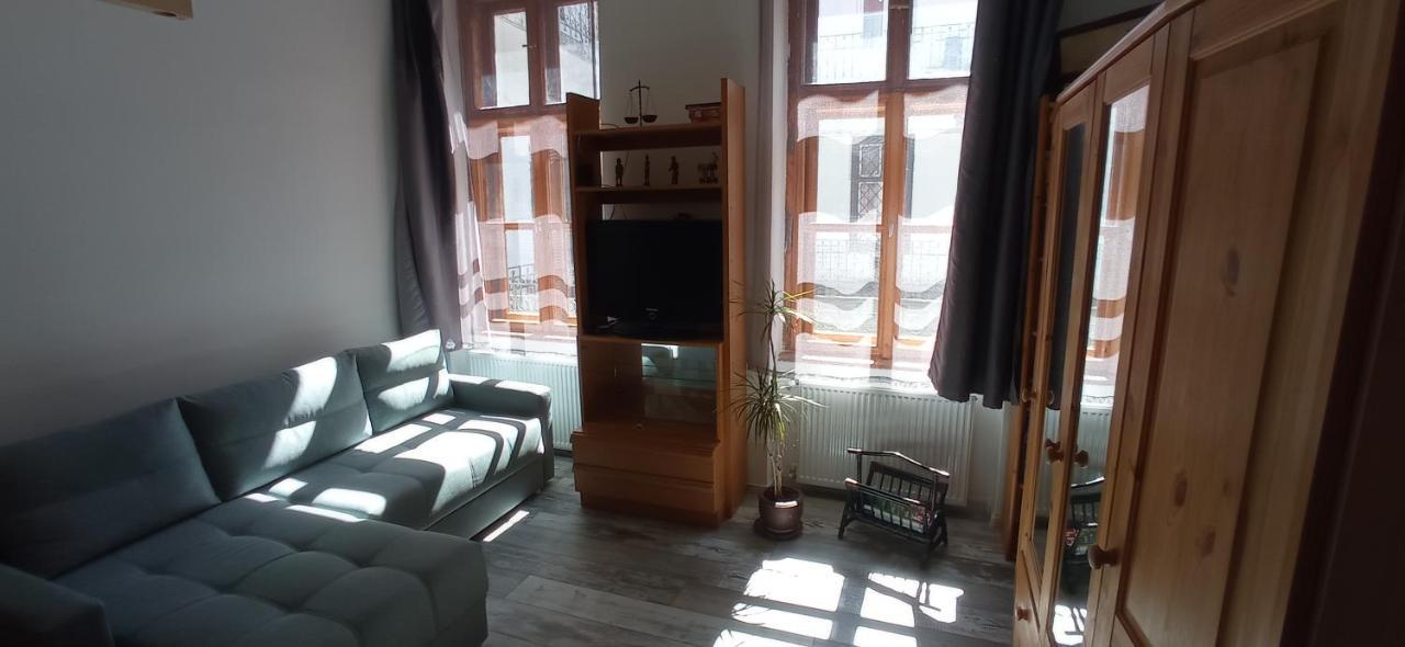 Western Apartman Budapest Bagian luar foto